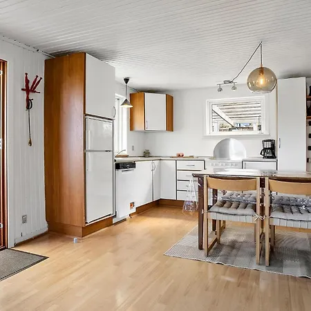 Holiday home Beautiful In Roslev With House Sea View