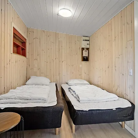 2 Bedroom Beautiful Home In Roslev *